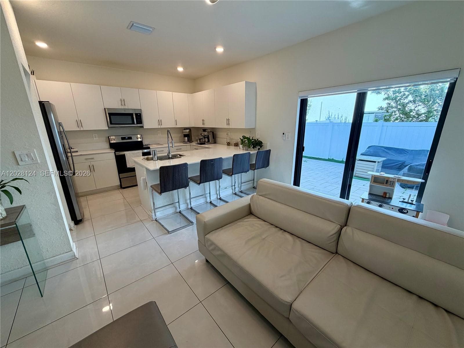 11445 W 33rd Ln, Hialeah FL 33018 — 14