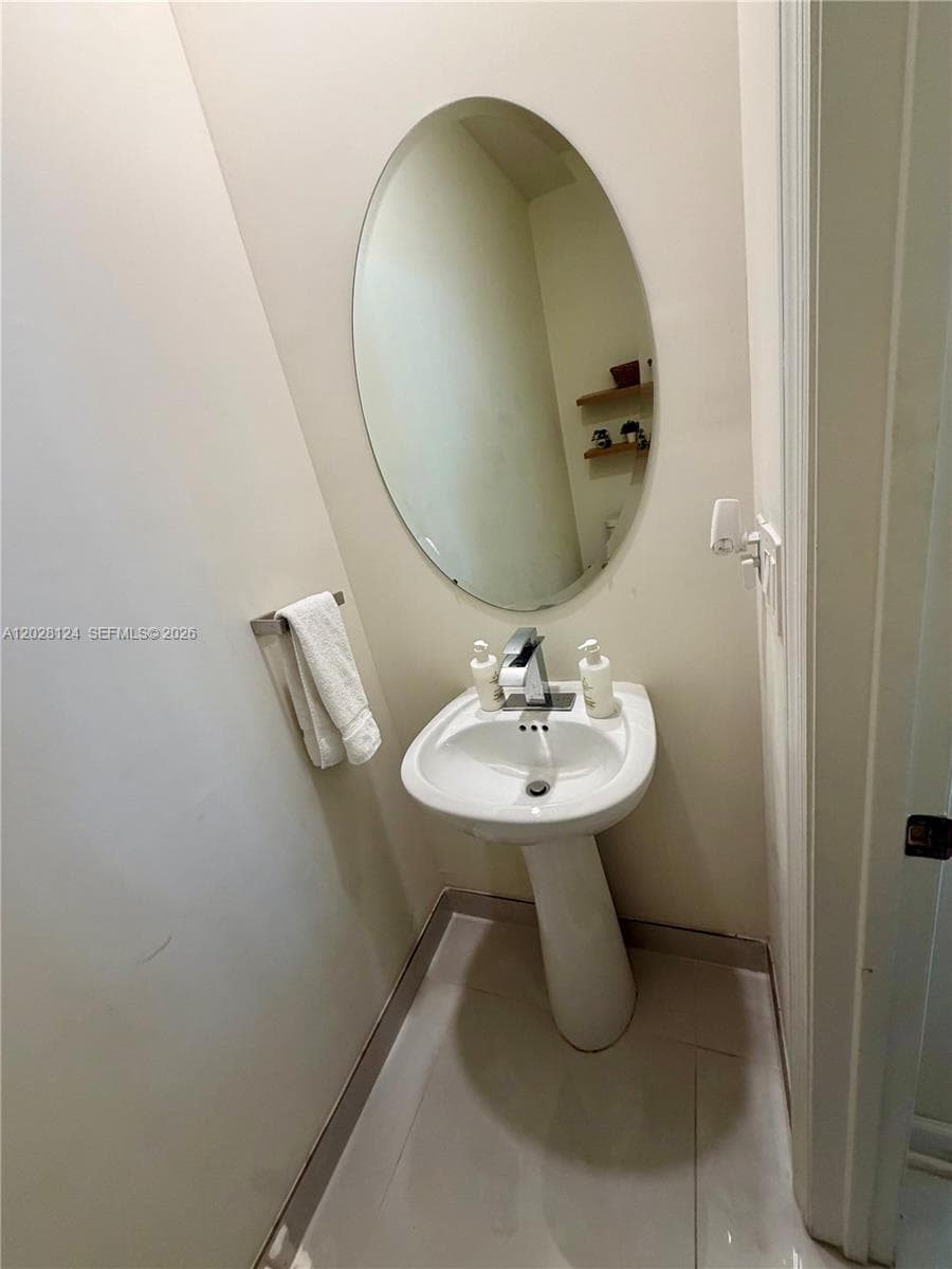 11445 W 33rd Ln, Hialeah FL 33018 — 11