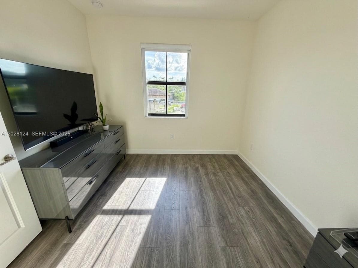 11445 W 33rd Ln, Hialeah FL 33018 — 25