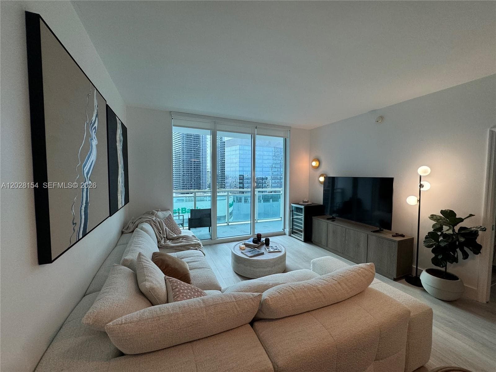 951 Brickell Ave # 2103, Miami FL 33131 — 4