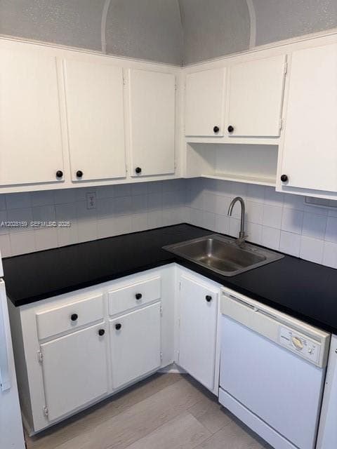 9460 Fontainebleau Blvd # 529, Miami FL 33172 — 17
