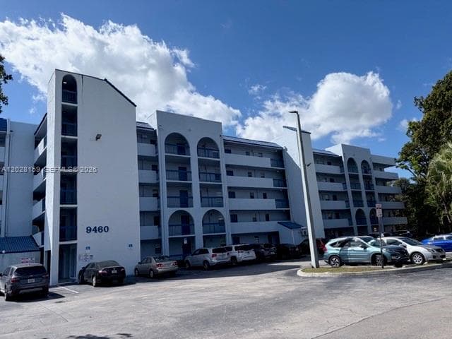 9460 Fontainebleau Blvd # 529, Miami FL 33172 — 3