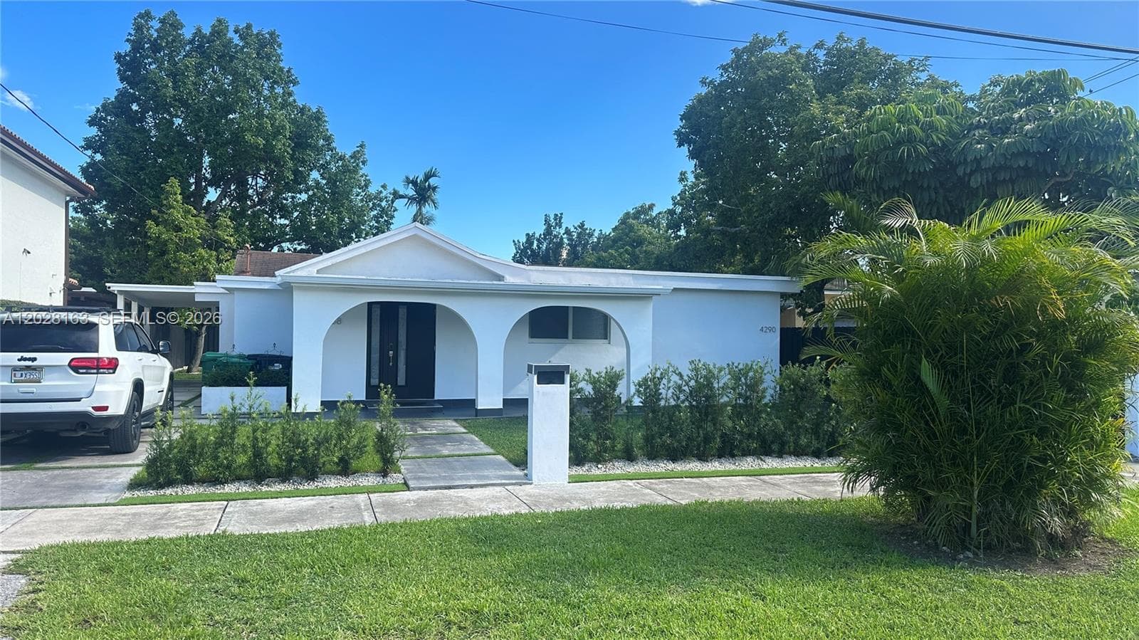 4290 SW 9th St # B, Miami FL 33134 — 16