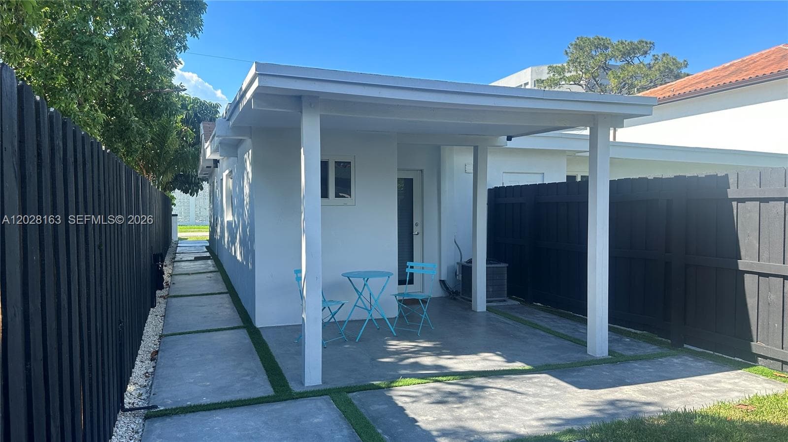 4290 SW 9th St # B, Miami FL 33134 — 18
