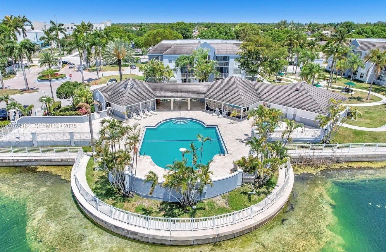 8580 SW 212th St # 303, Cutler Bay FL 33189 — 6