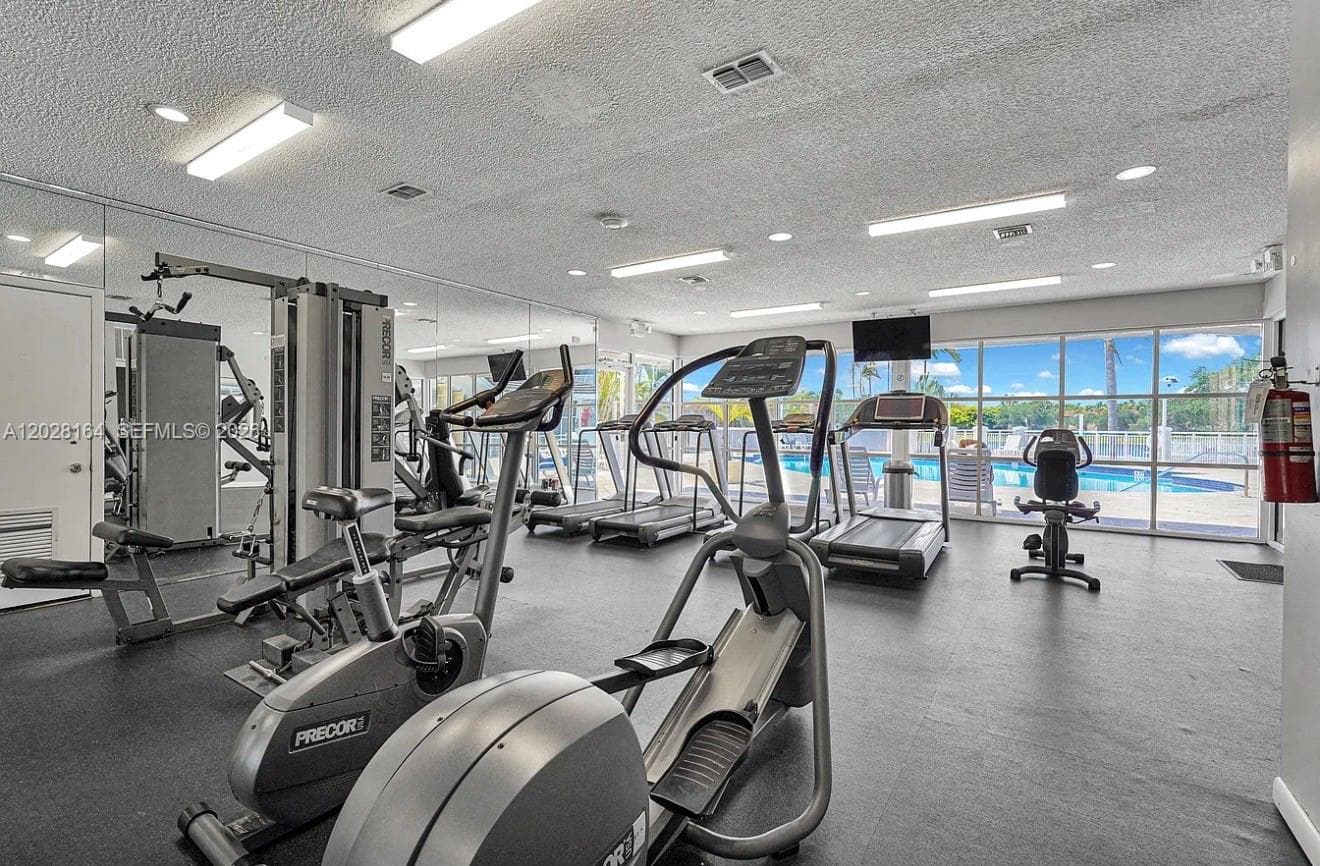 8580 SW 212th St # 303, Cutler Bay FL 33189 — 14