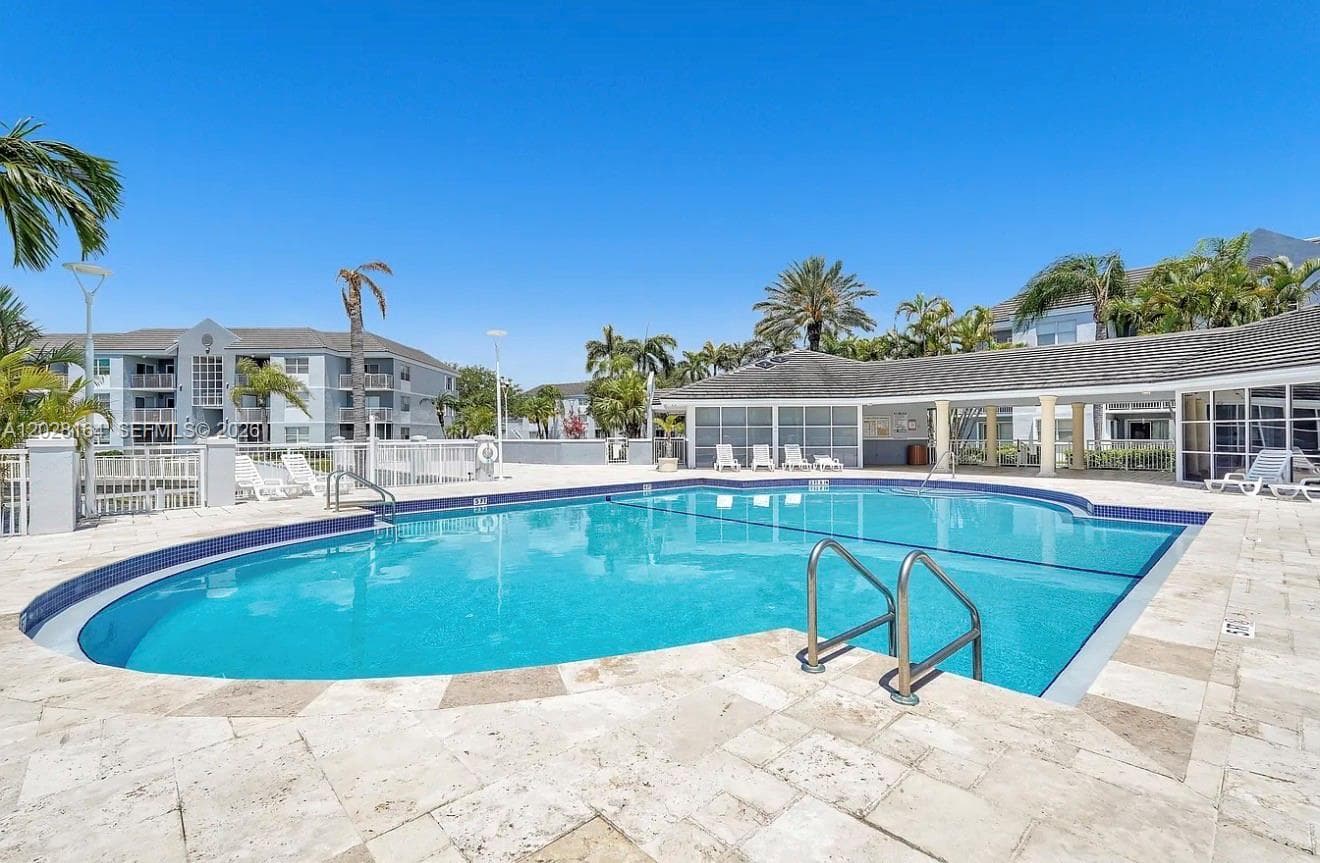 8580 SW 212th St # 303, Cutler Bay FL 33189 — 8