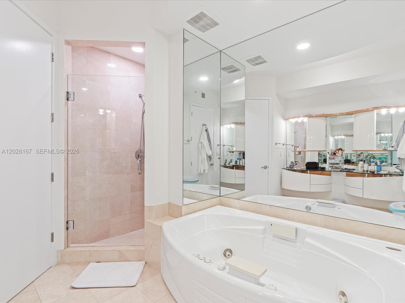 18101 Collins Ave # 1904, Sunny Isles Beach FL 33160 — 25