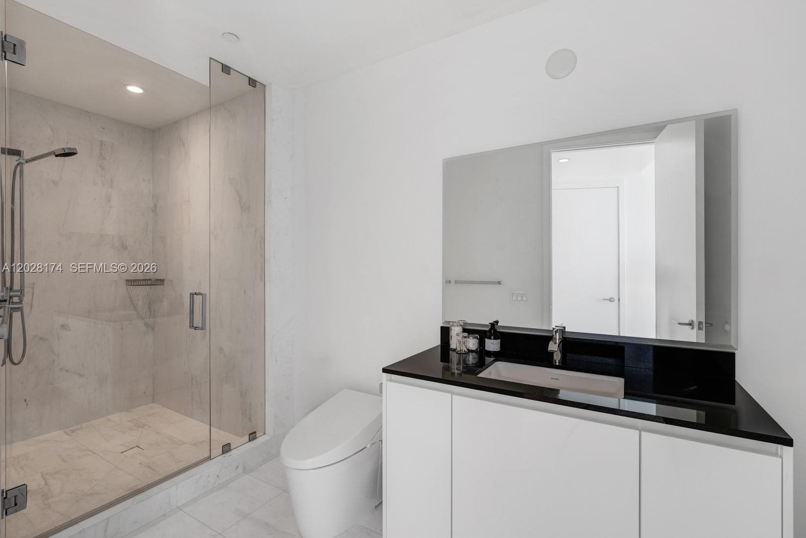 18555 Collins Ave # 5105, Sunny Isles Beach FL 33160 — 22