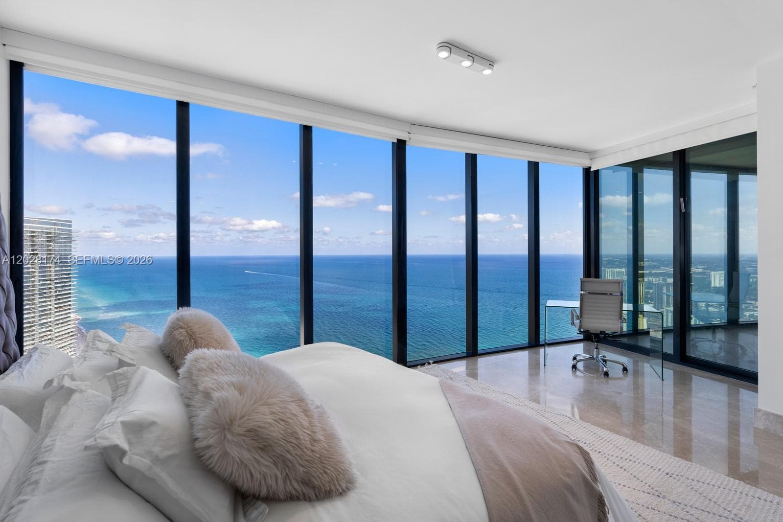 18555 Collins Ave # 5105, Sunny Isles Beach FL 33160 — 1
