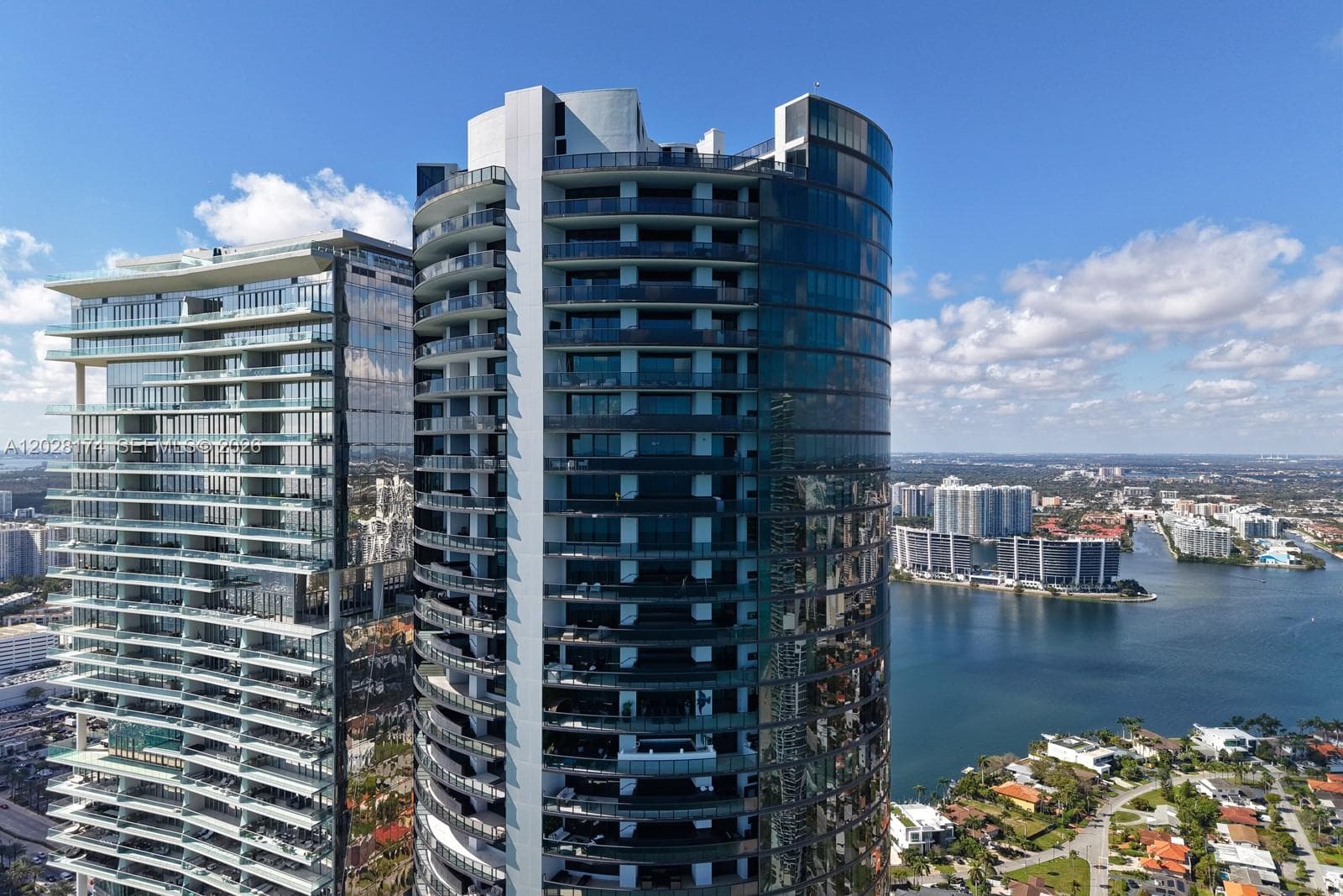 18555 Collins Ave # 5105, Sunny Isles Beach FL 33160 — 51
