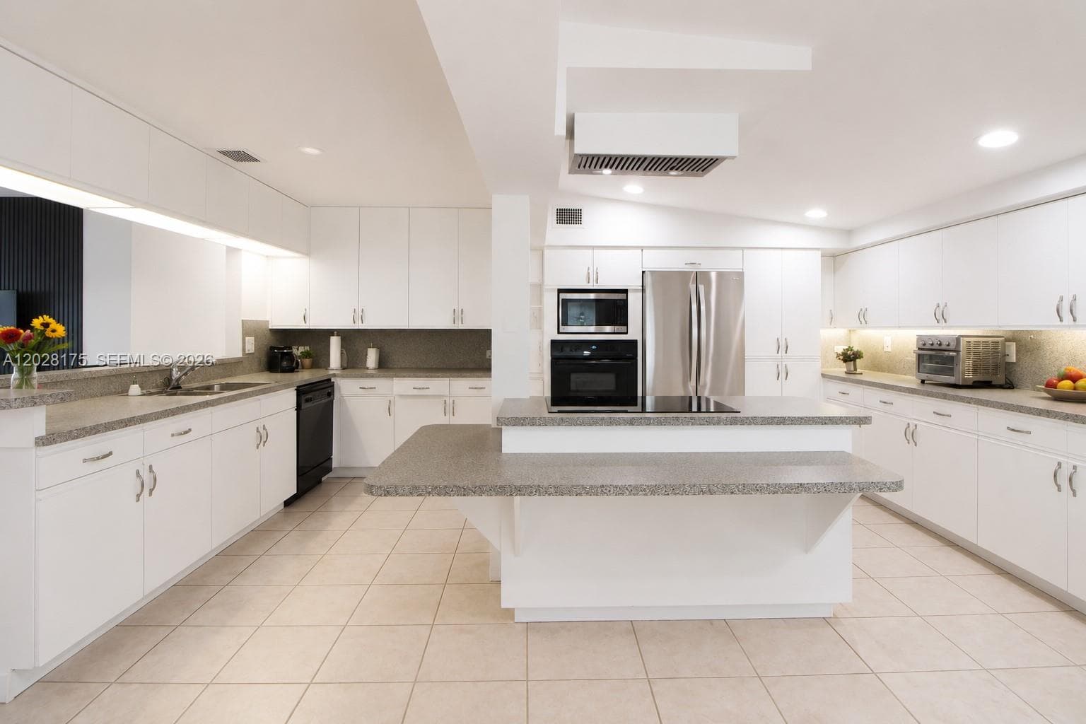 10730 SW 52nd Ter, Miami FL 33165 — 4