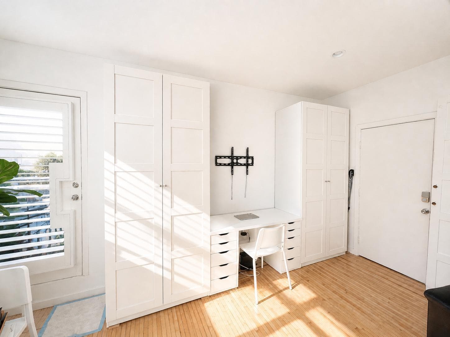 815 Euclid Avenue # 10, Miami Beach FL 33139 — 17