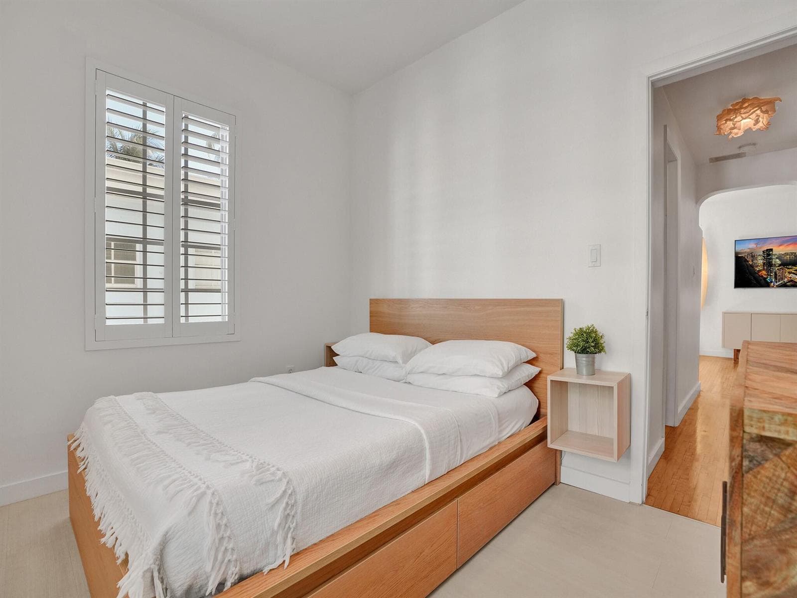815 Euclid Avenue # 10, Miami Beach FL 33139 — 36