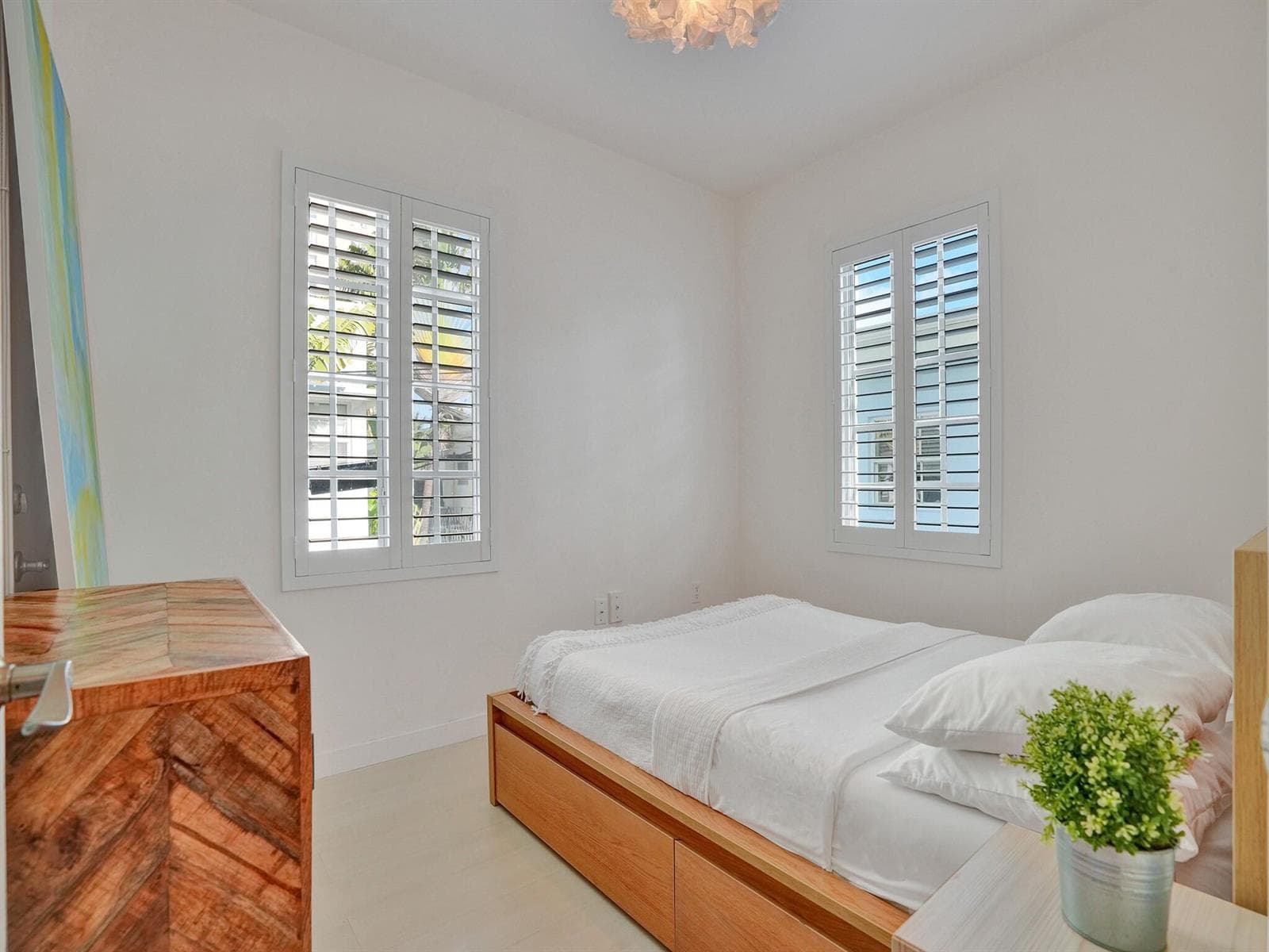 815 Euclid Avenue # 10, Miami Beach FL 33139 — 32