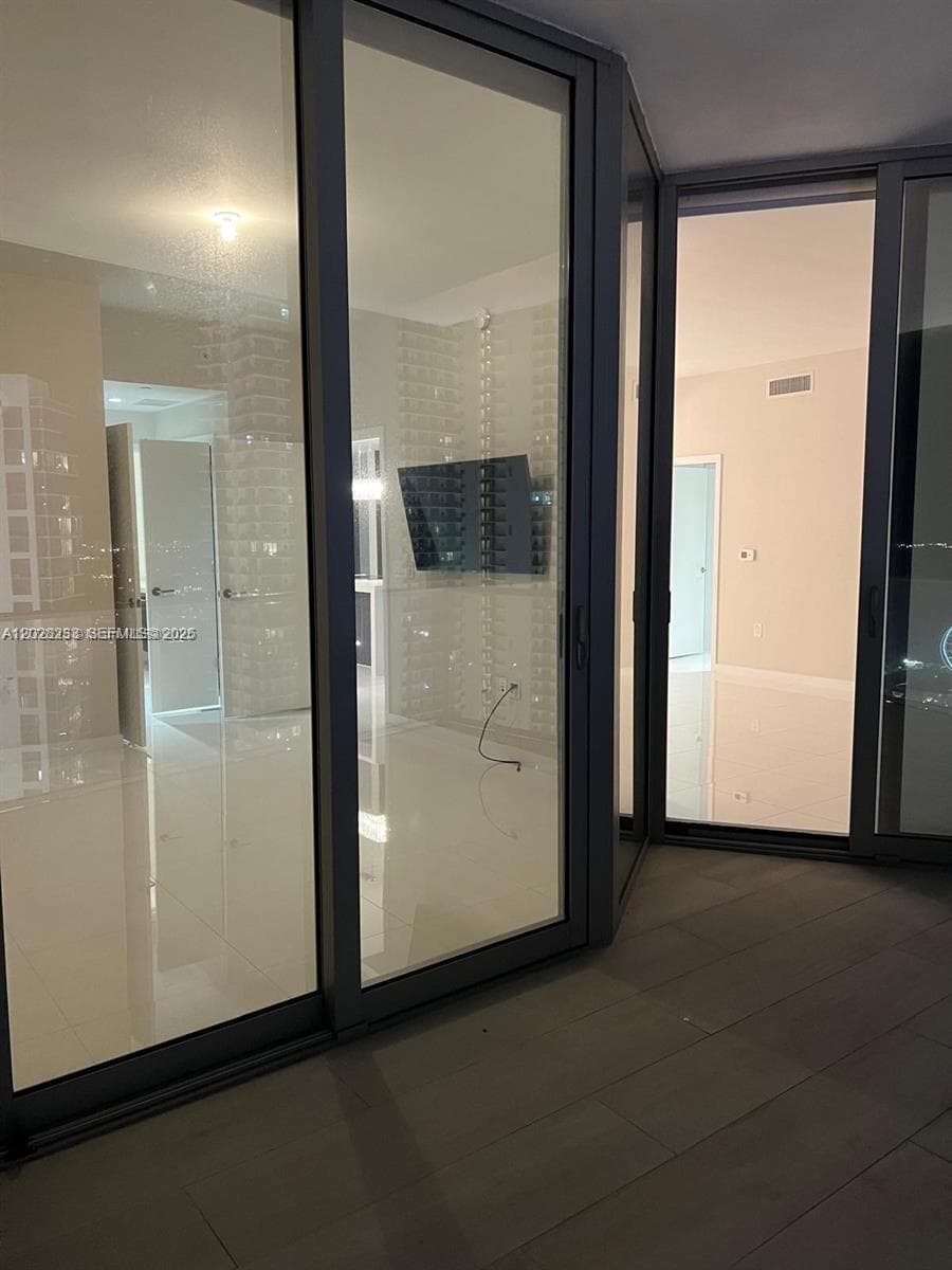 851 NE 1st Ave # 4107, Miami FL 33132 — 23
