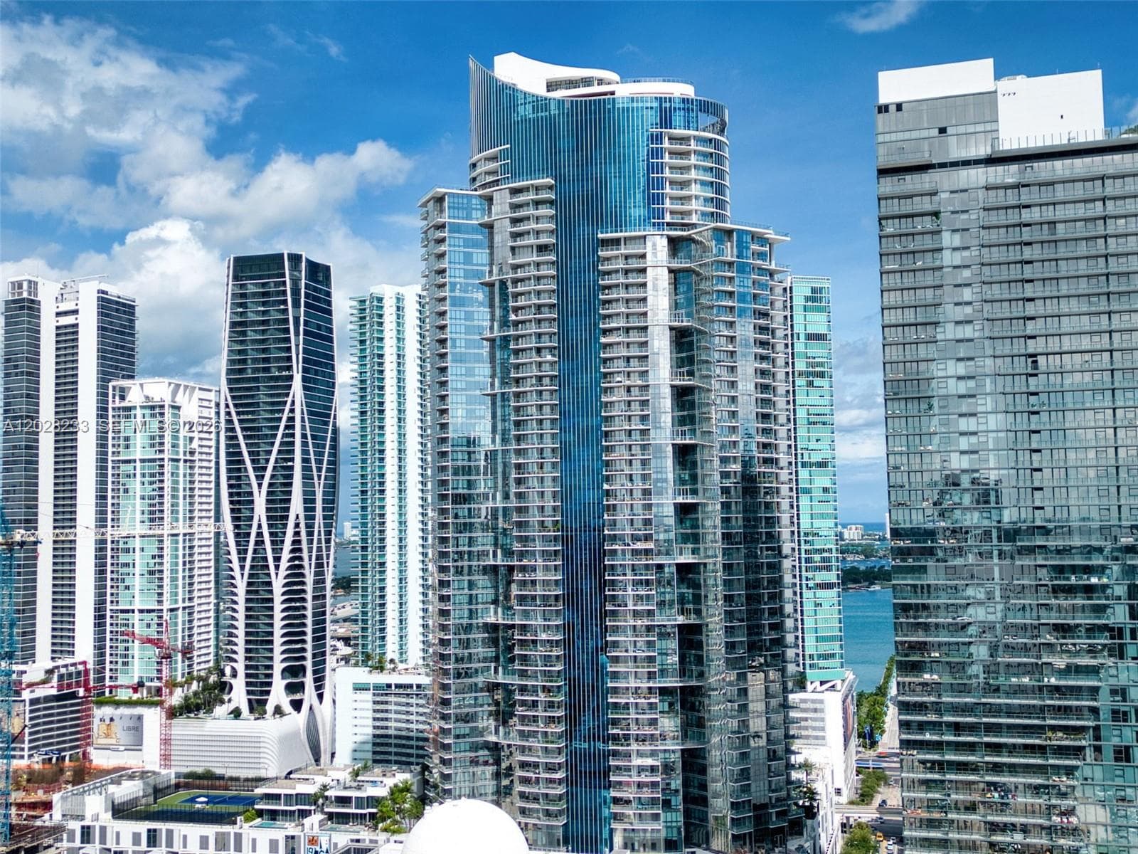 851 NE 1st Ave # 4107, Miami FL 33132 — 5