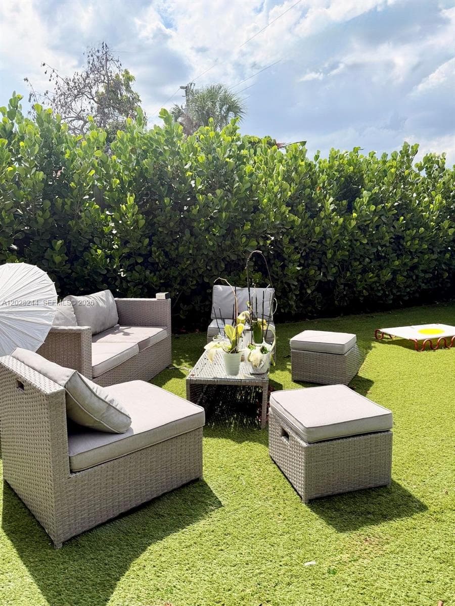 1869 NE 173rd St, North Miami Beach FL 33162 — 32