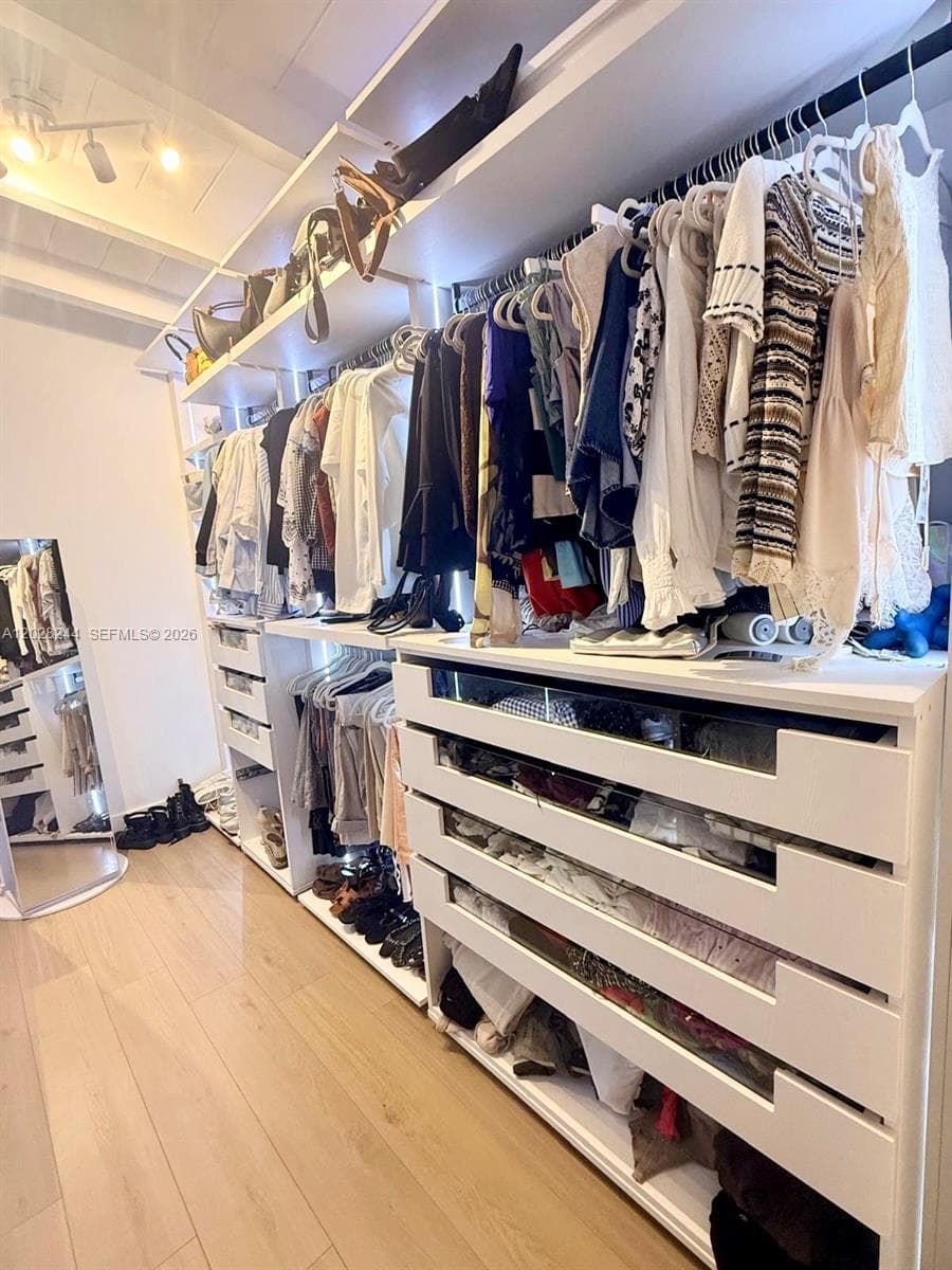 1869 NE 173rd St, North Miami Beach FL 33162 — 18
