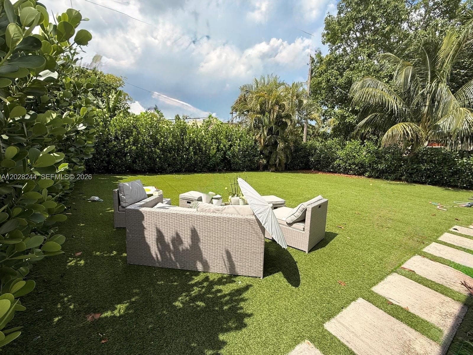 1869 NE 173rd St, North Miami Beach FL 33162 — 29