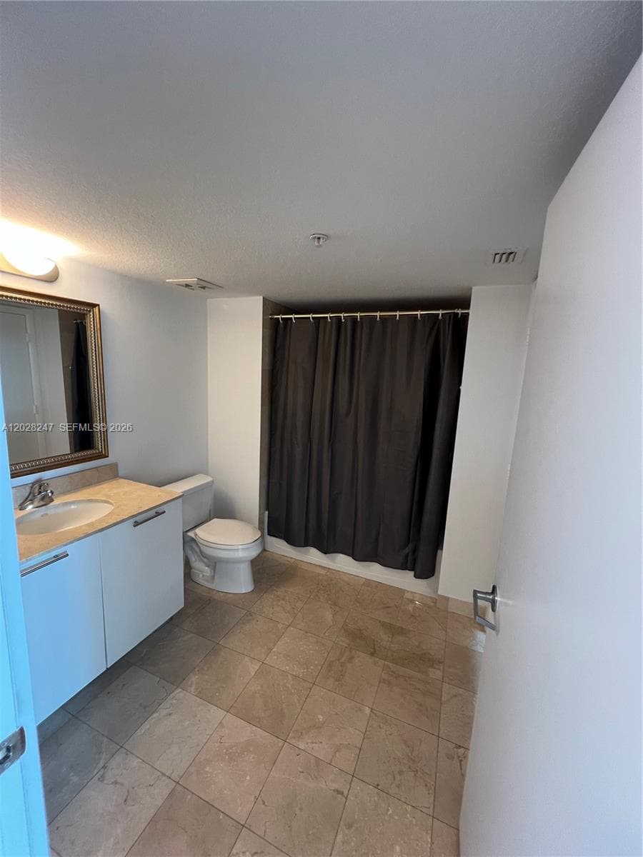 1800 N Bayshore Dr # 2310, Miami FL 33132 — 28