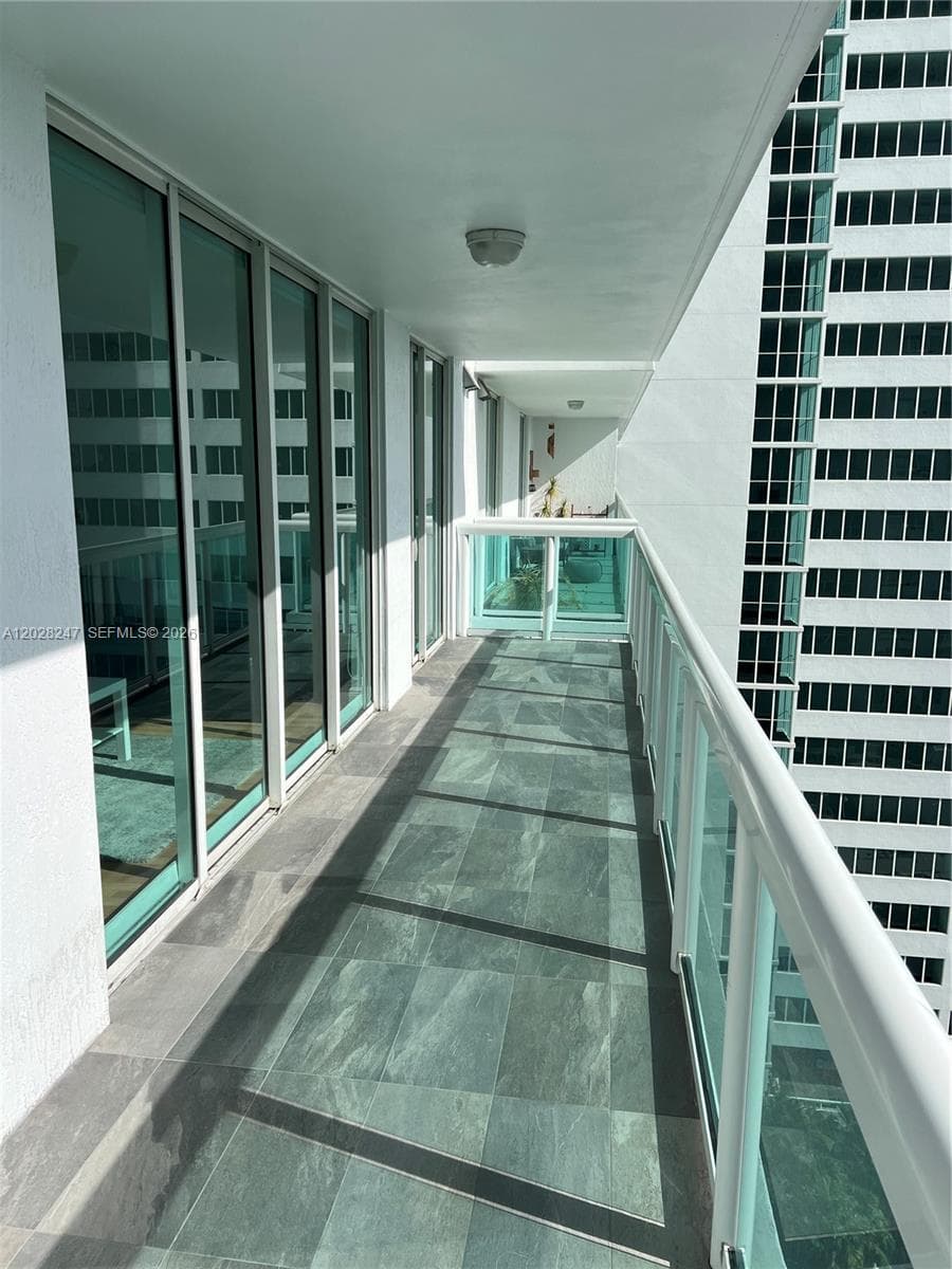 1800 N Bayshore Dr # 2310, Miami FL 33132 — 45