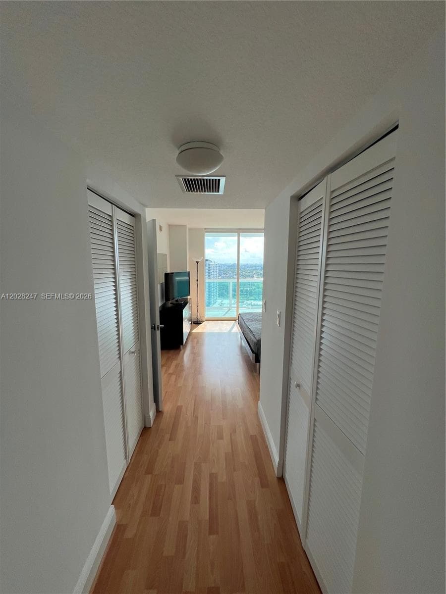 1800 N Bayshore Dr # 2310, Miami FL 33132 — 37