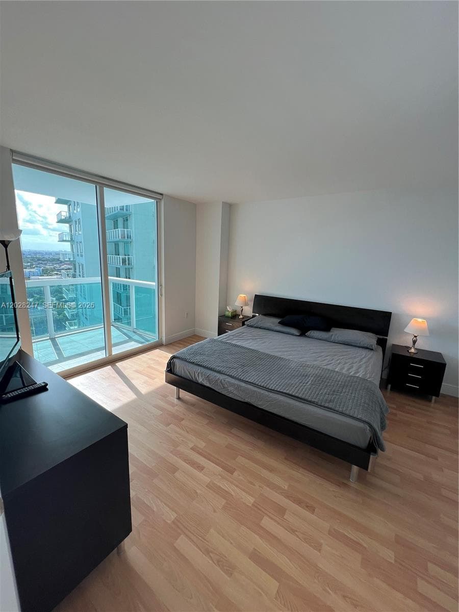 1800 N Bayshore Dr # 2310, Miami FL 33132 — 31