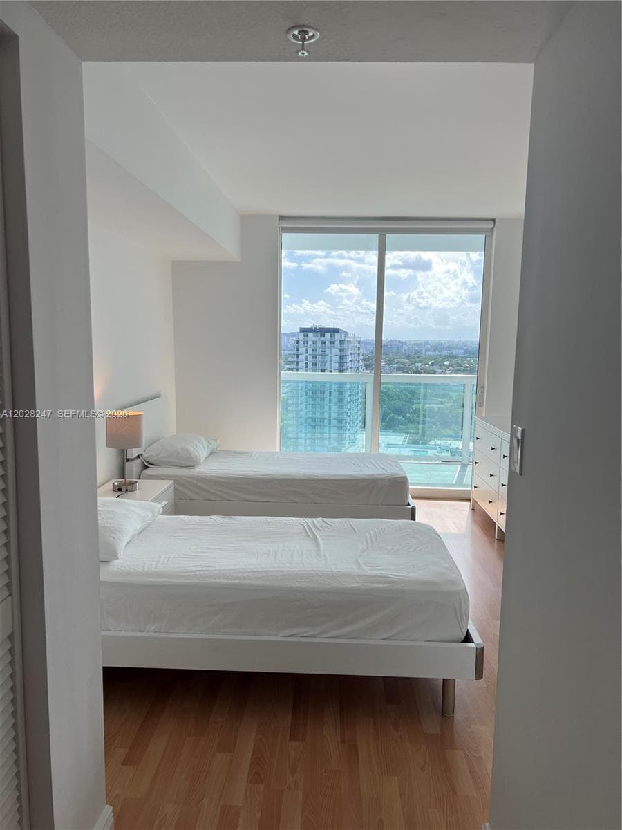 1800 N Bayshore Dr # 2310, Miami FL 33132 — 25