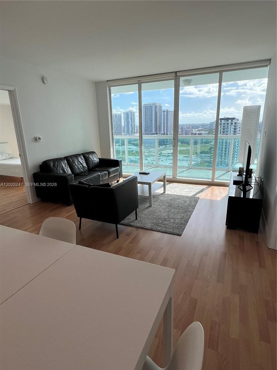 1800 N Bayshore Dr # 2310, Miami FL 33132 — 21