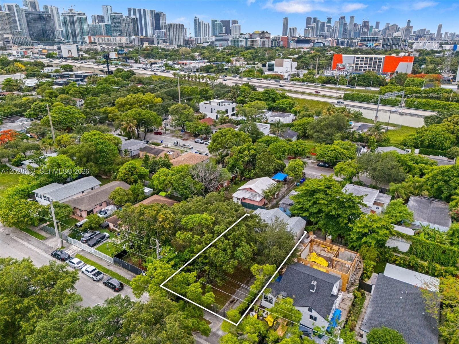 352 NW 41st St, Miami FL 33127 — 35