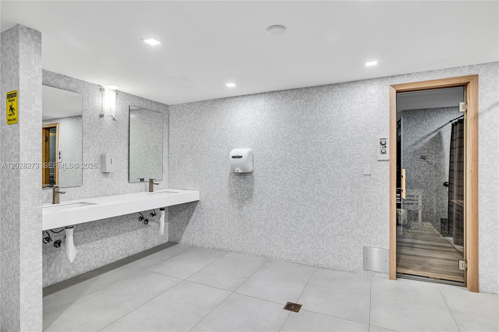 11 Island Ave # 409, Miami Beach FL 33139 — 24