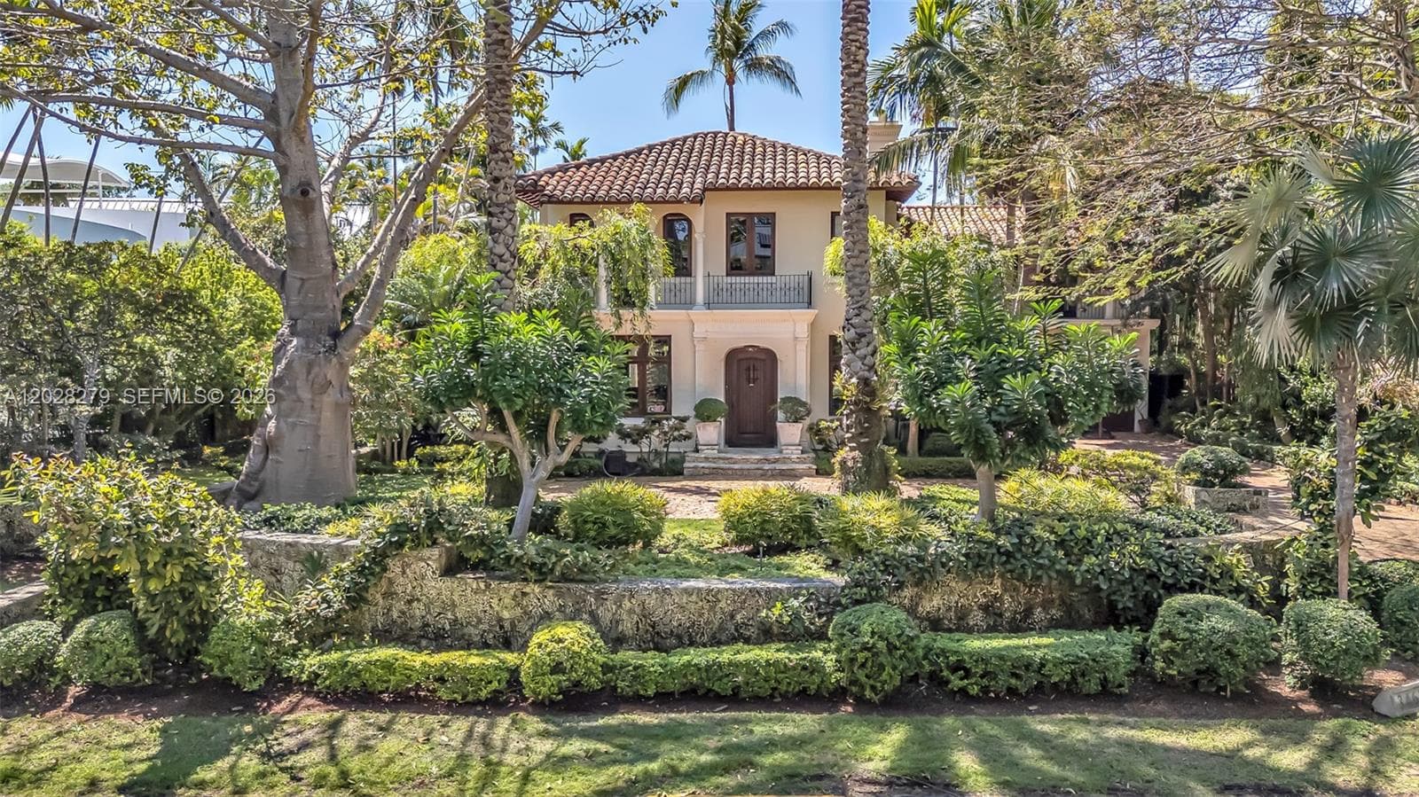 3462 N Moorings Way, Miami FL 33133 — 1