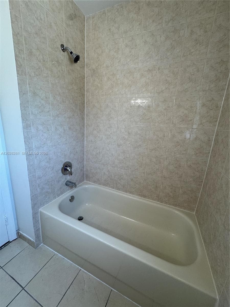 6004 SW 8th St # 2, West Miami FL 33144 — 23