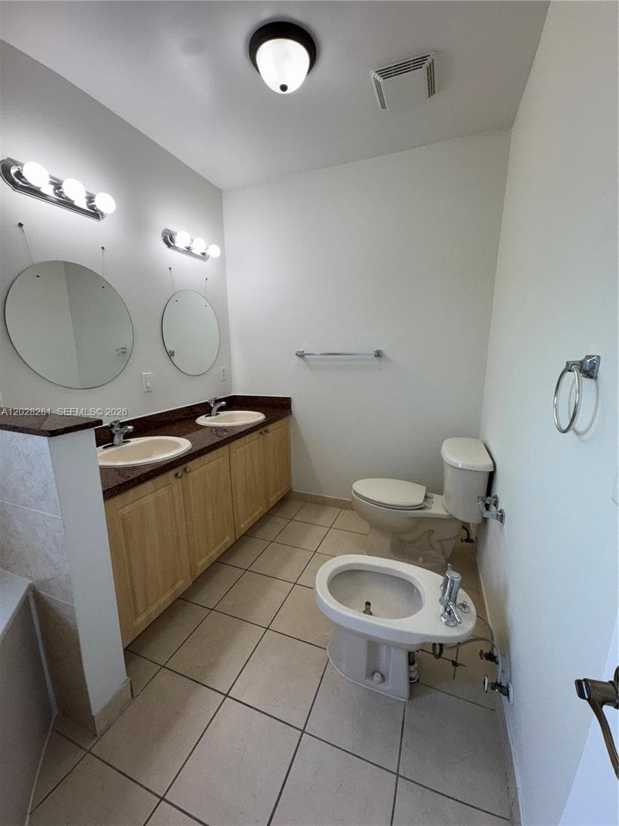 6004 SW 8th St # 2, West Miami FL 33144 — 16