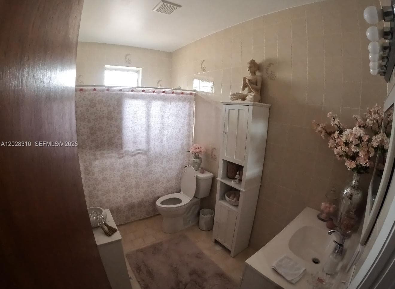 252 E 37th St, Hialeah FL 33013 — 46