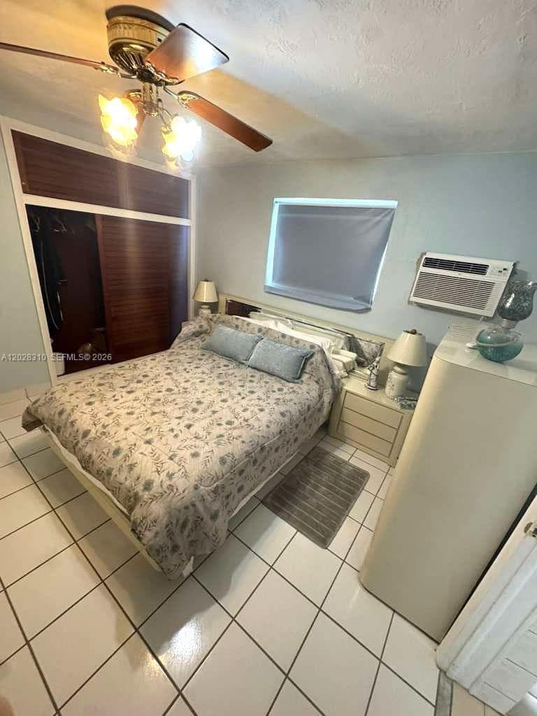 252 E 37th St, Hialeah FL 33013 — 24