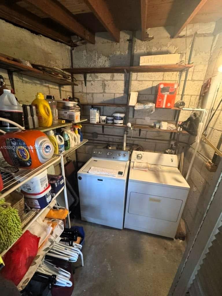 252 E 37th St, Hialeah FL 33013 — 34