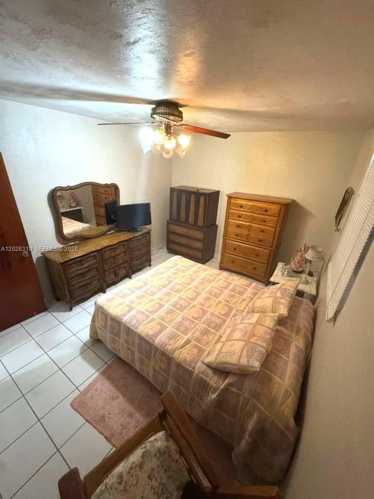 252 E 37th St, Hialeah FL 33013 — 31