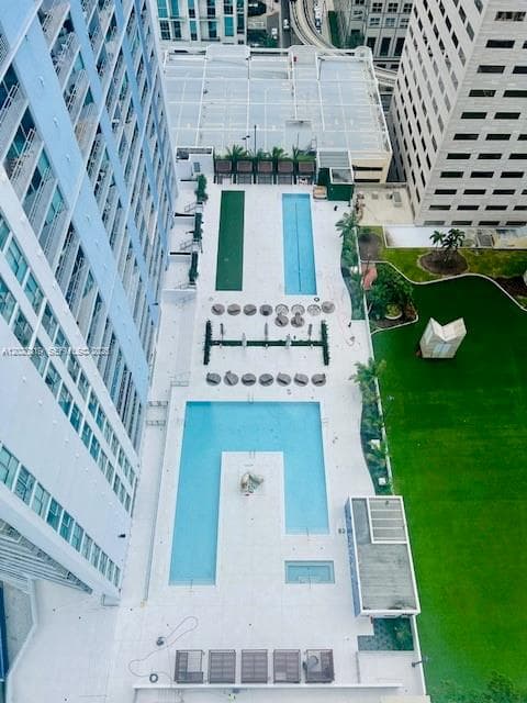 335 S Biscayne Blvd # 3300, Miami FL 33131 — 9