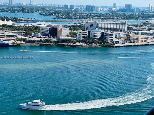335 S Biscayne Blvd # 3300, Miami FL 33131 — 10