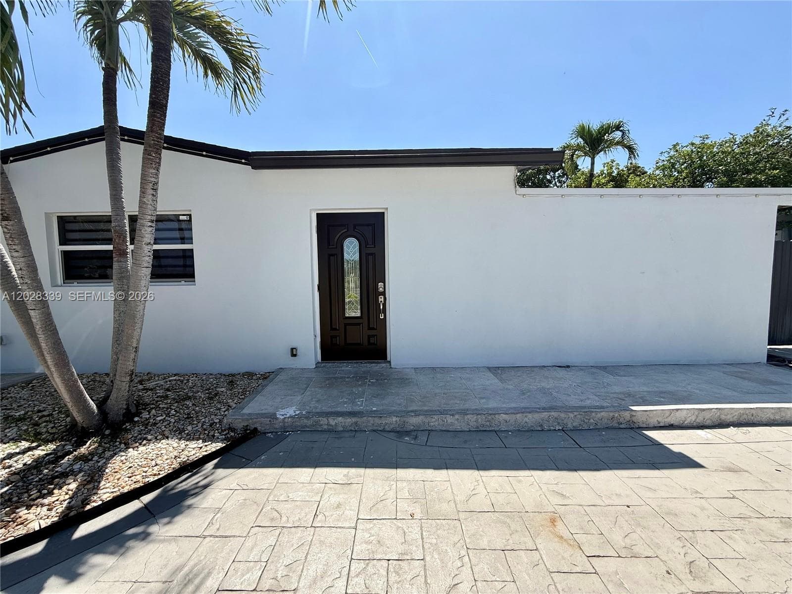 6520 W 8th Ln # 2, Hialeah FL 33012 — 1