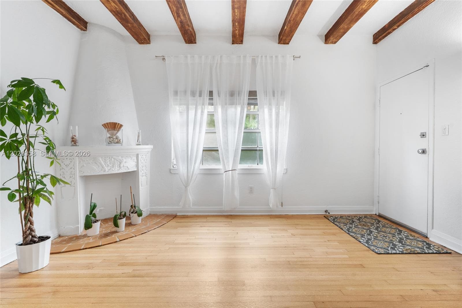 1605 Euclid Ave # B1, Miami Beach FL 33139 — 6