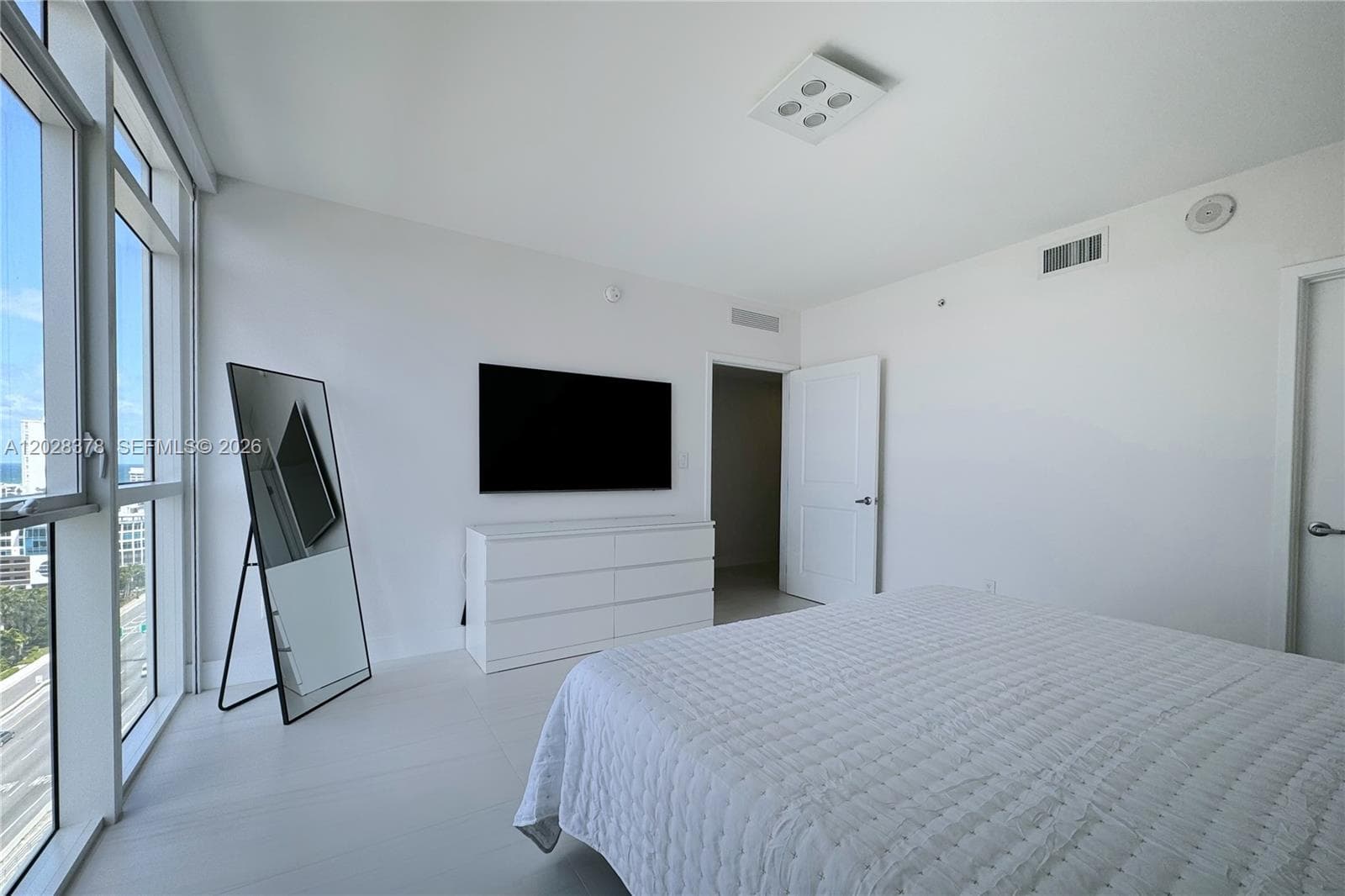 400 Sunny Isles Condo Wes, Sunny Isles Beach, FL — 23
