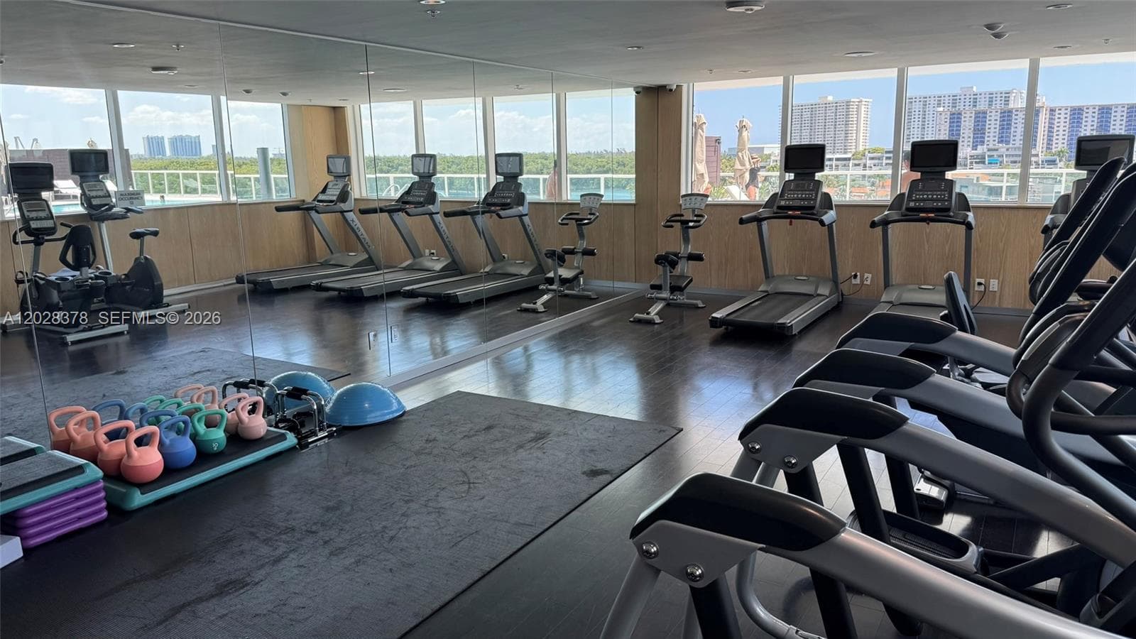 400 Sunny Isles Condo Wes, Sunny Isles Beach, FL — 52