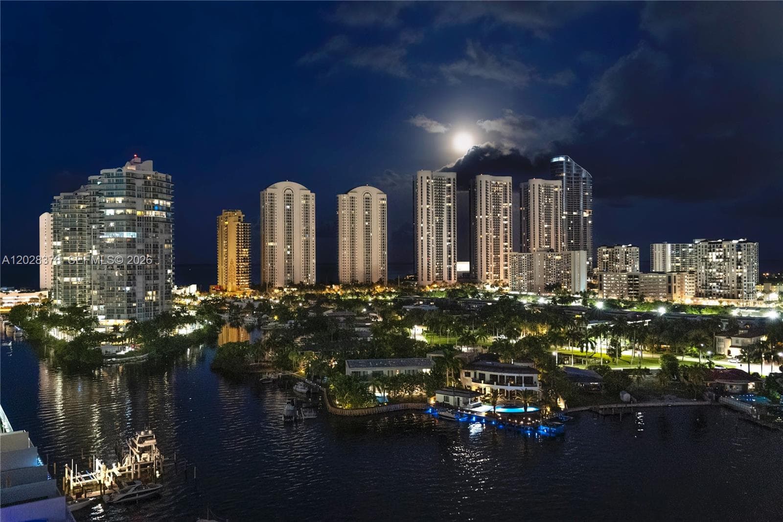 400 Sunny Isles Condo Wes, Sunny Isles Beach, FL — 41