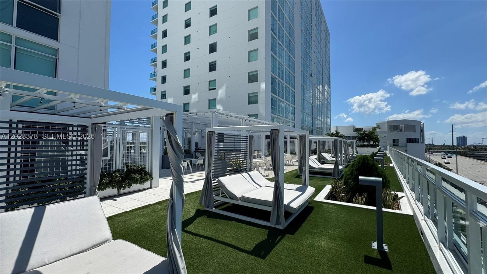 400 Sunny Isles Condo Wes, Sunny Isles Beach, FL — 51