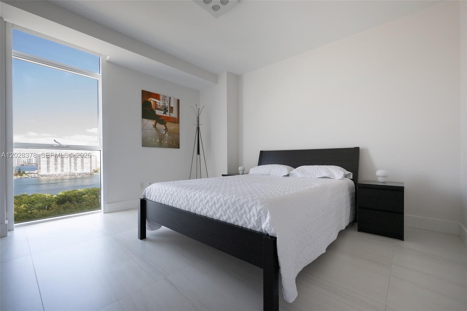 400 Sunny Isles Condo Wes, Sunny Isles Beach, FL — 35
