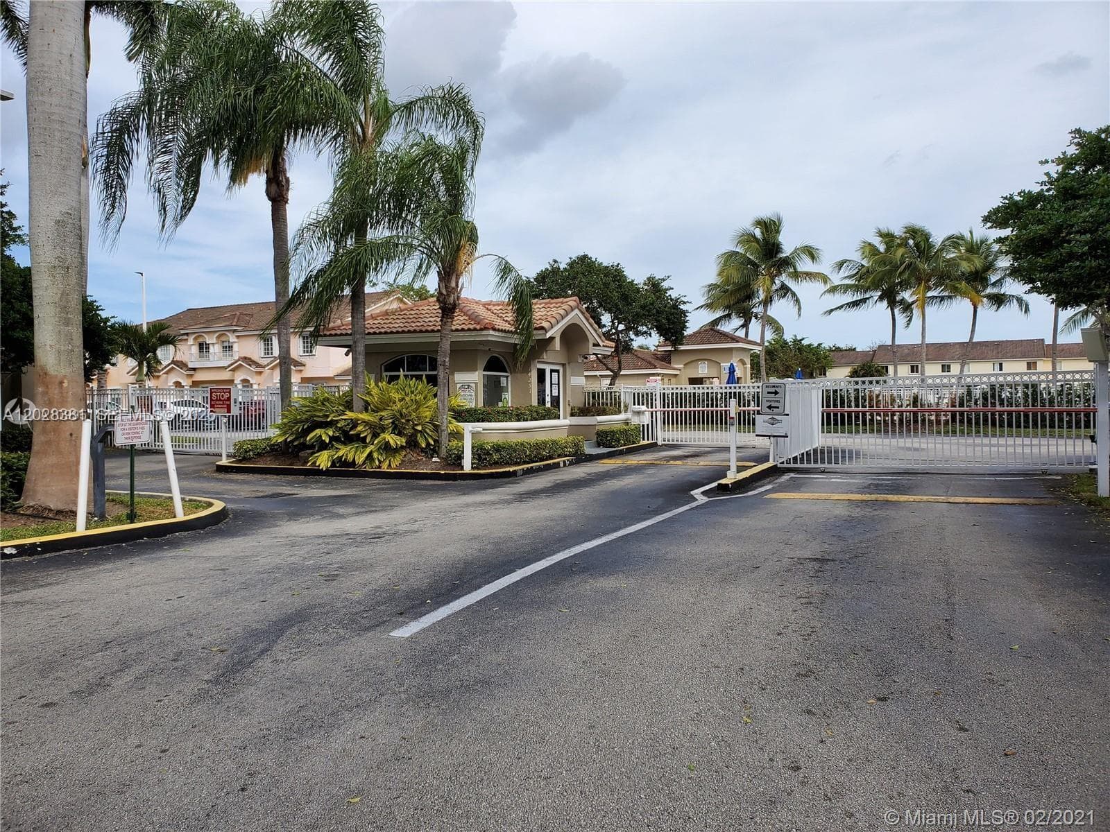 14130 SW 120th Ct # 14, Miami FL 33186 — 16