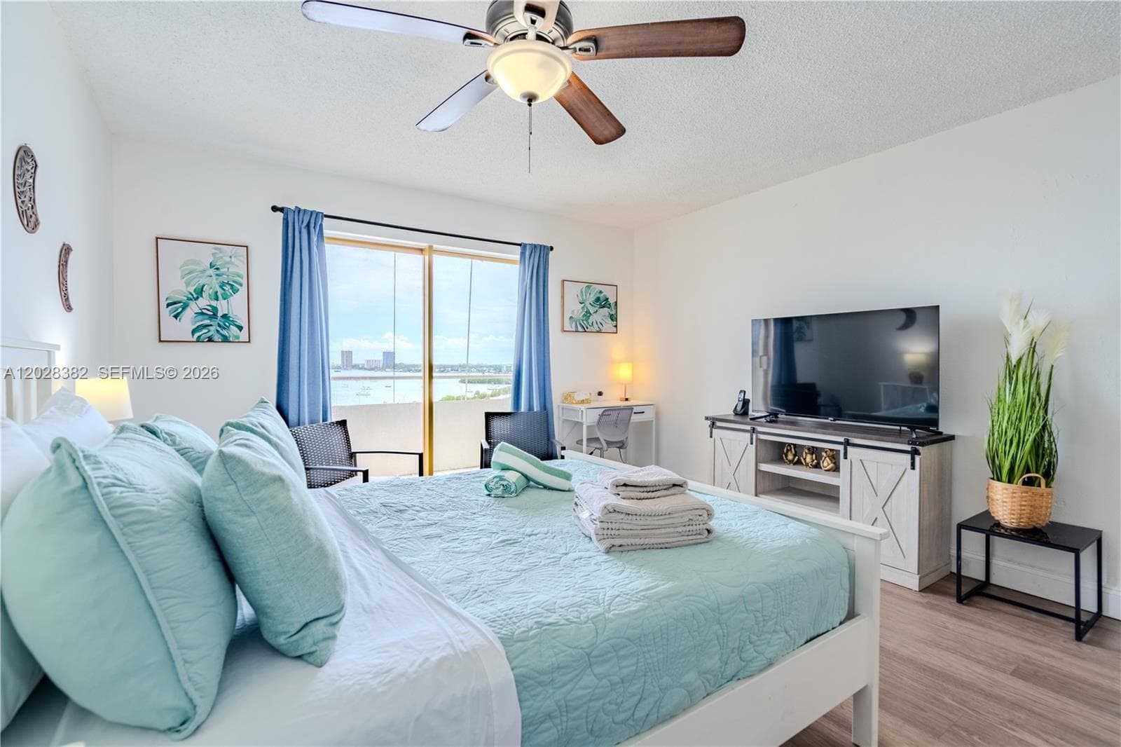 7904 West Dr # 810, North Bay Village FL 33141 — 5